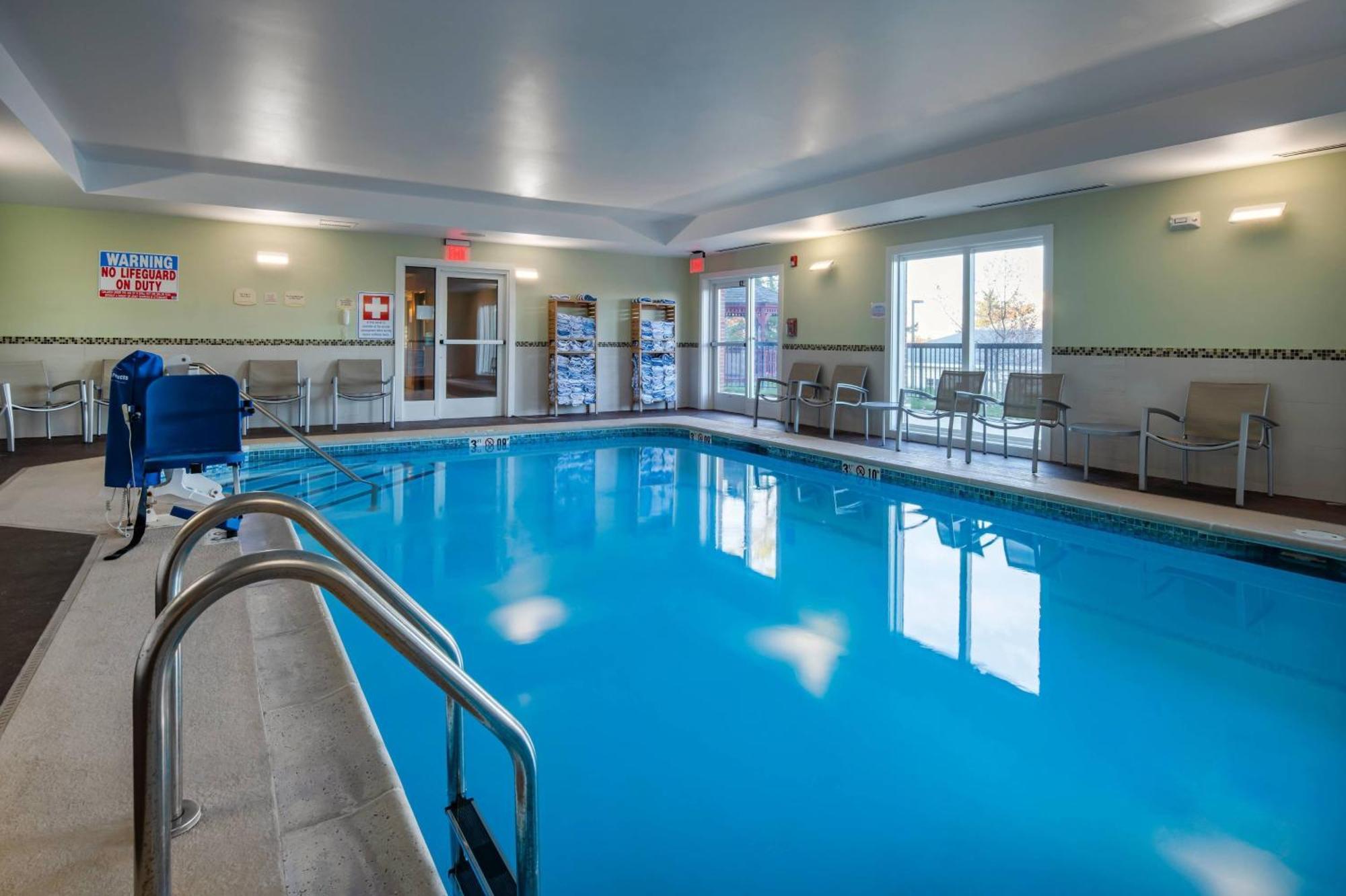 Springhill Suites Devens Common Center Exterior foto