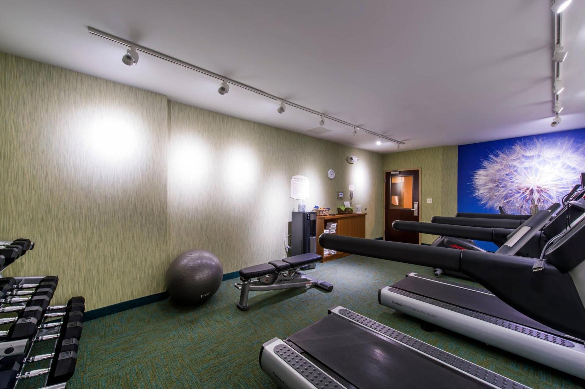 Springhill Suites Devens Common Center Exterior foto